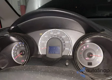 2013 Honda Fit Sport z USA, uszkodzony, nr VIN JHMGE8H51DC001448